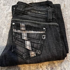 Guess size 24 boot leg cut